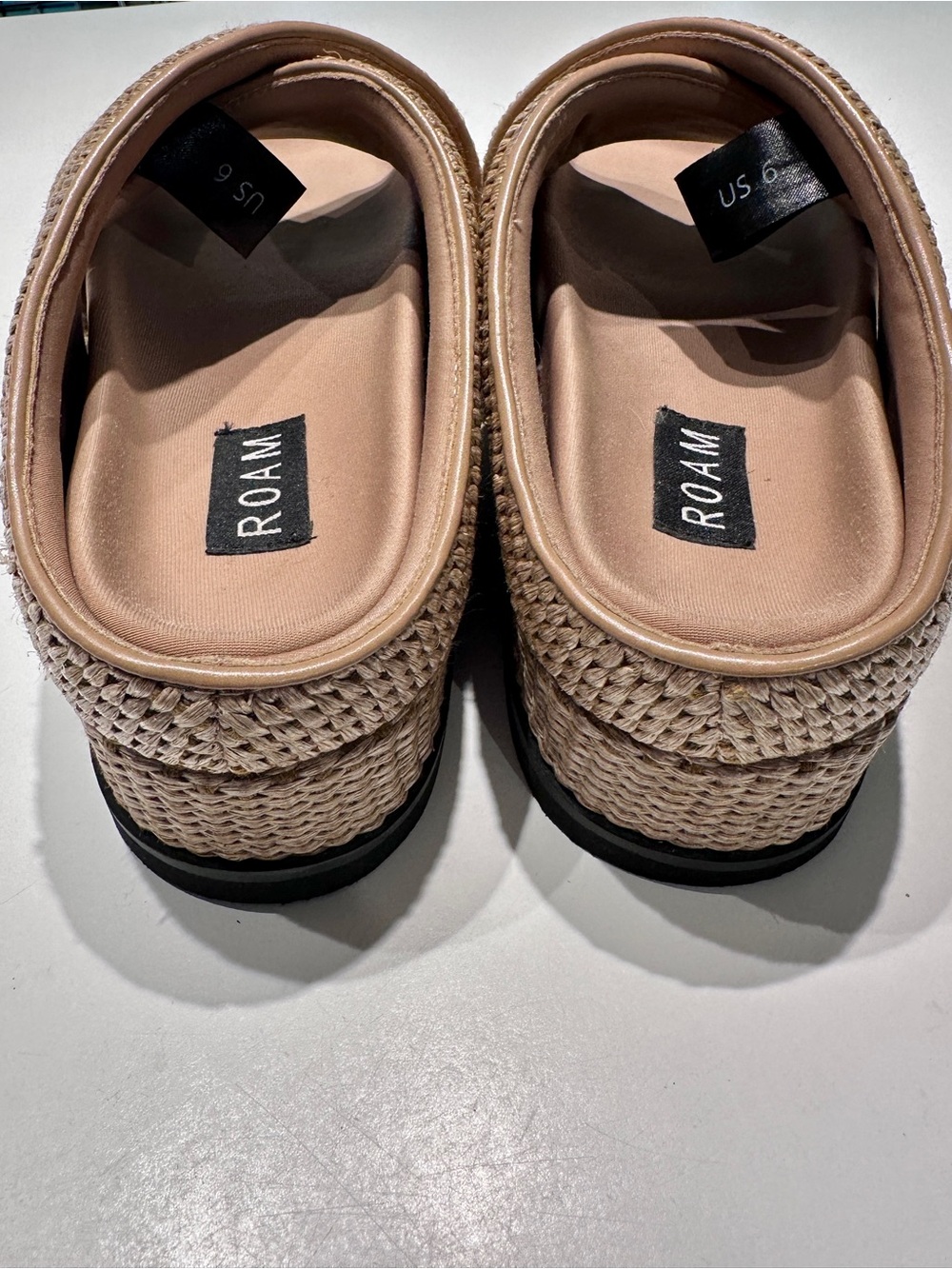 ROAM Cross Stack Raffia Sandals - Picture 4 of 6